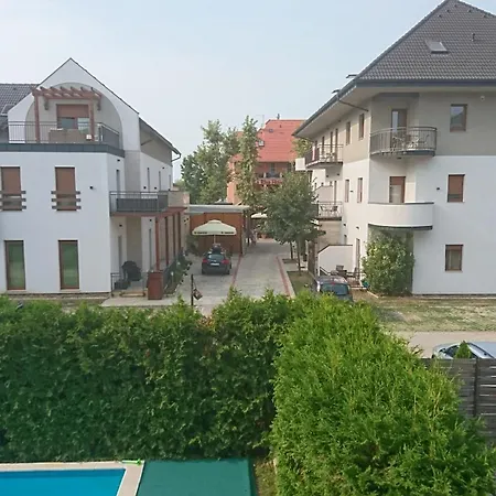 Cokewellness Deluxe Apartment Siofok